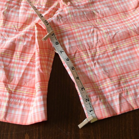 Puma Golf Women's Plaid Bermuda Shorts Coral Pink Drycell Tee Time Size 4 - Picture 3 of 4